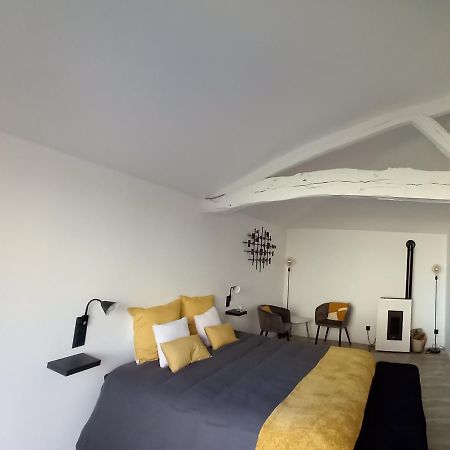 L'Atelier D'Andre Bed and Breakfast Monbahus Exteriör bild